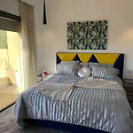 Villa Royal With Private Pool, Spa And Vip Concierge